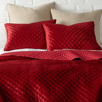 Red Velvet Holiday Quilt Set - Levtex Home